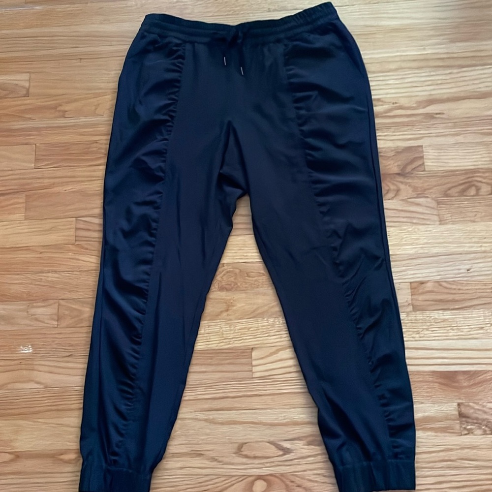 Garnet Hill Ruched Recycled Pants Relaxed Pull-On Elastic Waist Joggers A1